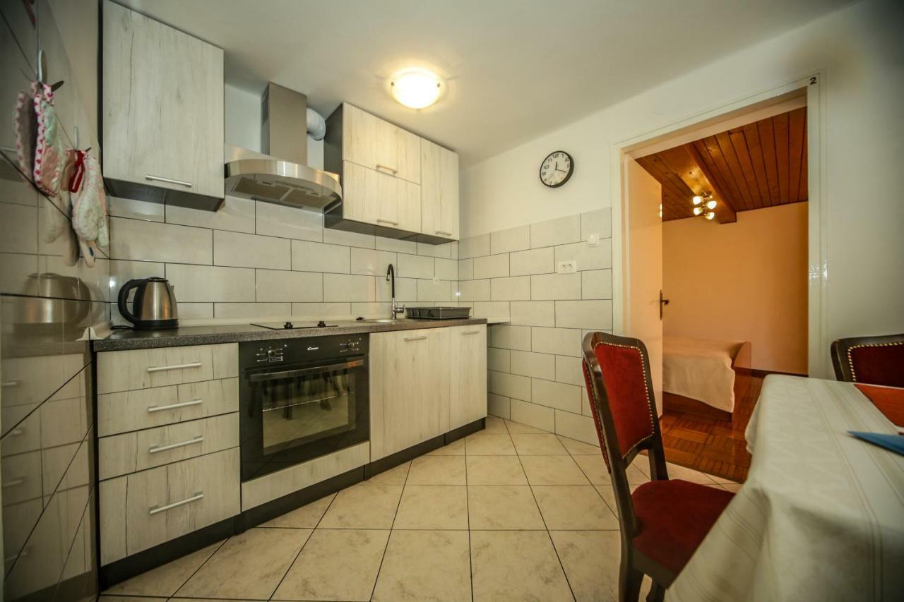 Apartman Ana Lovran Exterior foto